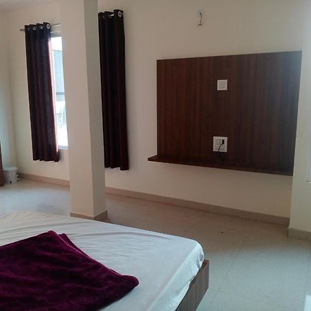 אויאיין Hotel Soham Palace מראה חיצוני תמונה