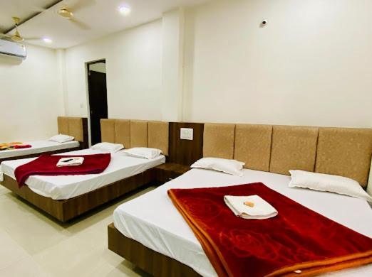 אויאיין Hotel Soham Palace מראה חיצוני תמונה